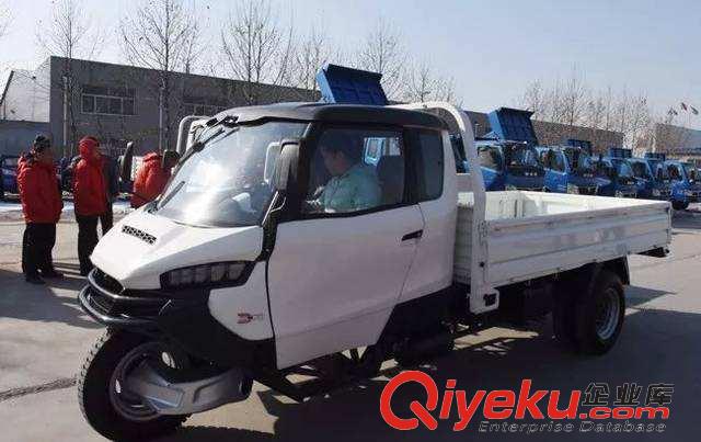 五征三輪車新款上市 五征多缸三輪汽車 {zx1}款五征三輪車3mx