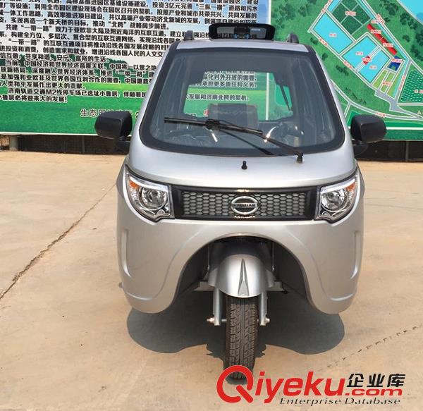 富路全封閉三輪摩托車 富路三輪摩托車 富路三輪代步車