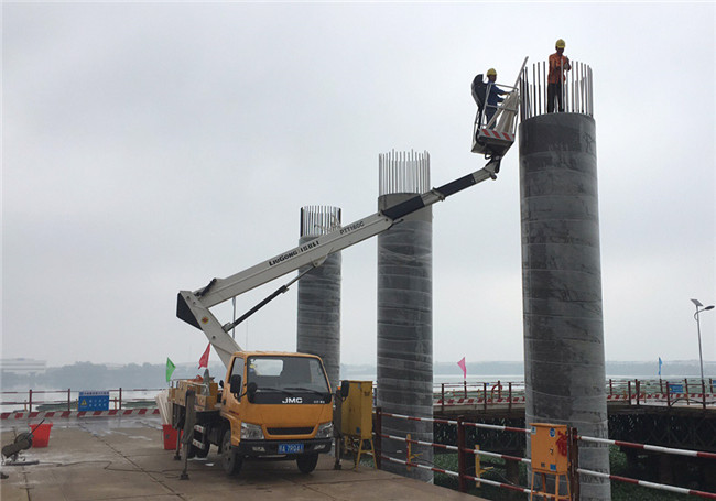 桂林高空路灯车出租,桂林22米高空路灯车租赁安全便捷