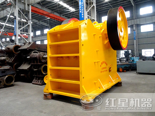粉碎馬牙石用什么設備，市場價格如何？YD77