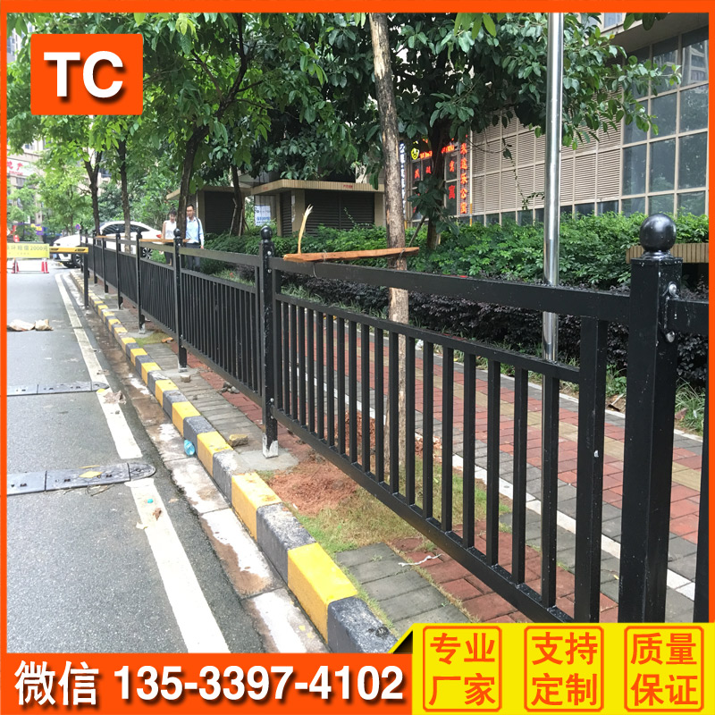 廣州特色市政護欄 佛山大瀝道路分隔欄 珠海黑色甲型護欄定制