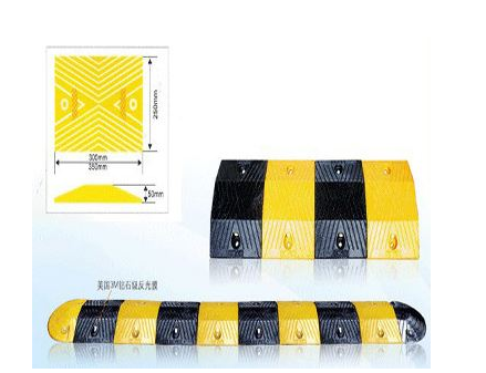 驻马店停车场标牌厂家。驻马店车轮定位器厂家，驻马店减速带安装