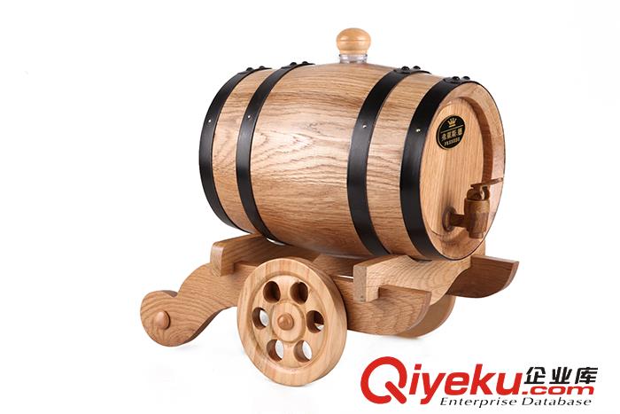 本色酒桶