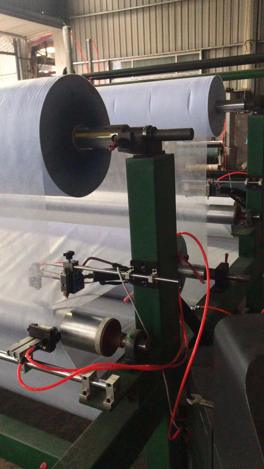 深圳首恩無紡布拼接機