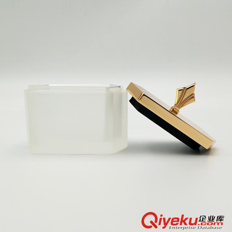 供應鋅合金香水蓋，香水瓶蓋，香水蓋 金屬香水蓋定制生產廠家