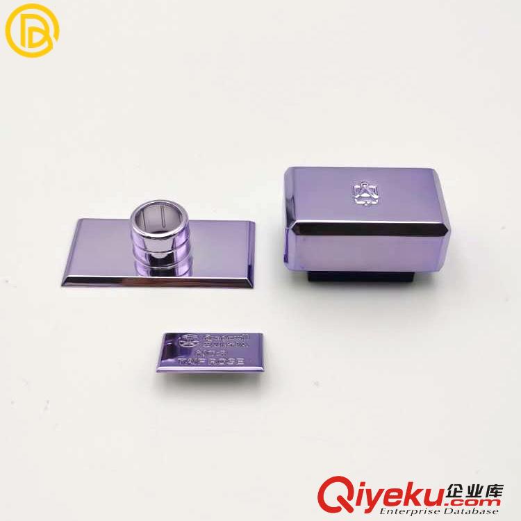 東莞廠家定制噴霧款香水蓋 紫色鋅合金香水蓋 方形化妝品香水蓋原始圖片3