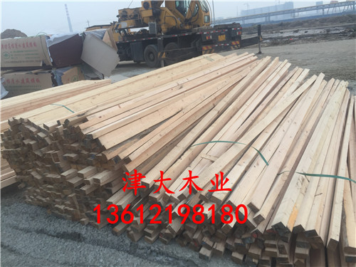 山東建筑木方價(jià)格工地方木廠家批發(fā)公司