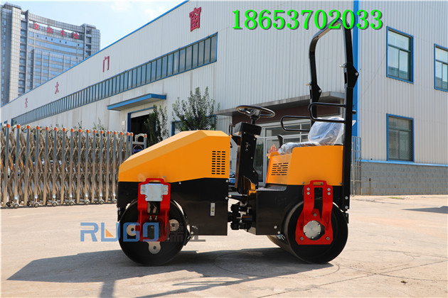 890壓路機(jī)多少錢(qián)啊原始圖片2