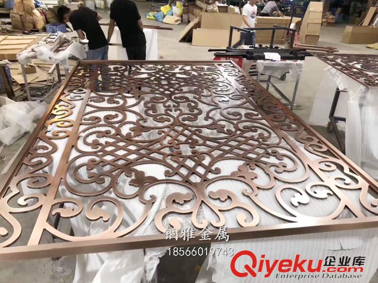 供應(yīng)水鍍黃古銅雕花屏風(fēng)隔斷