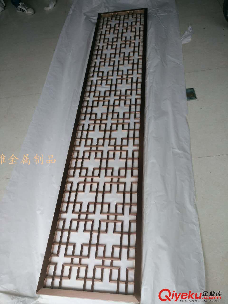 香檳金不銹鋼花格屏風，獨樹一幟的裝飾效果