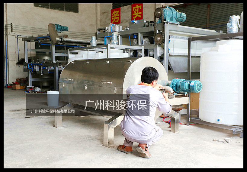 轉(zhuǎn)鼓擠壓脫水機(jī)，塑料瓶清洗機(jī)