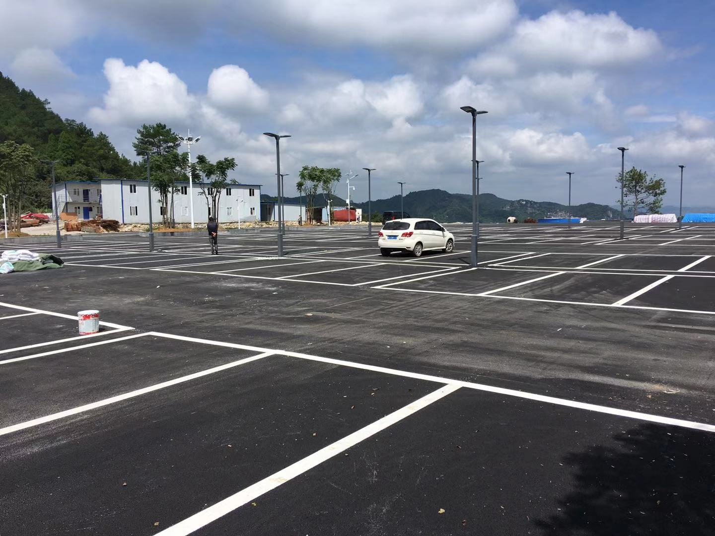 贵州道路交通标线停车位划线公路反光标志牌定制厂家