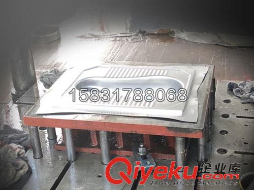 供應新凱不銹鋼蹲便器半成品不銹鋼潔具（火車用安全型）
