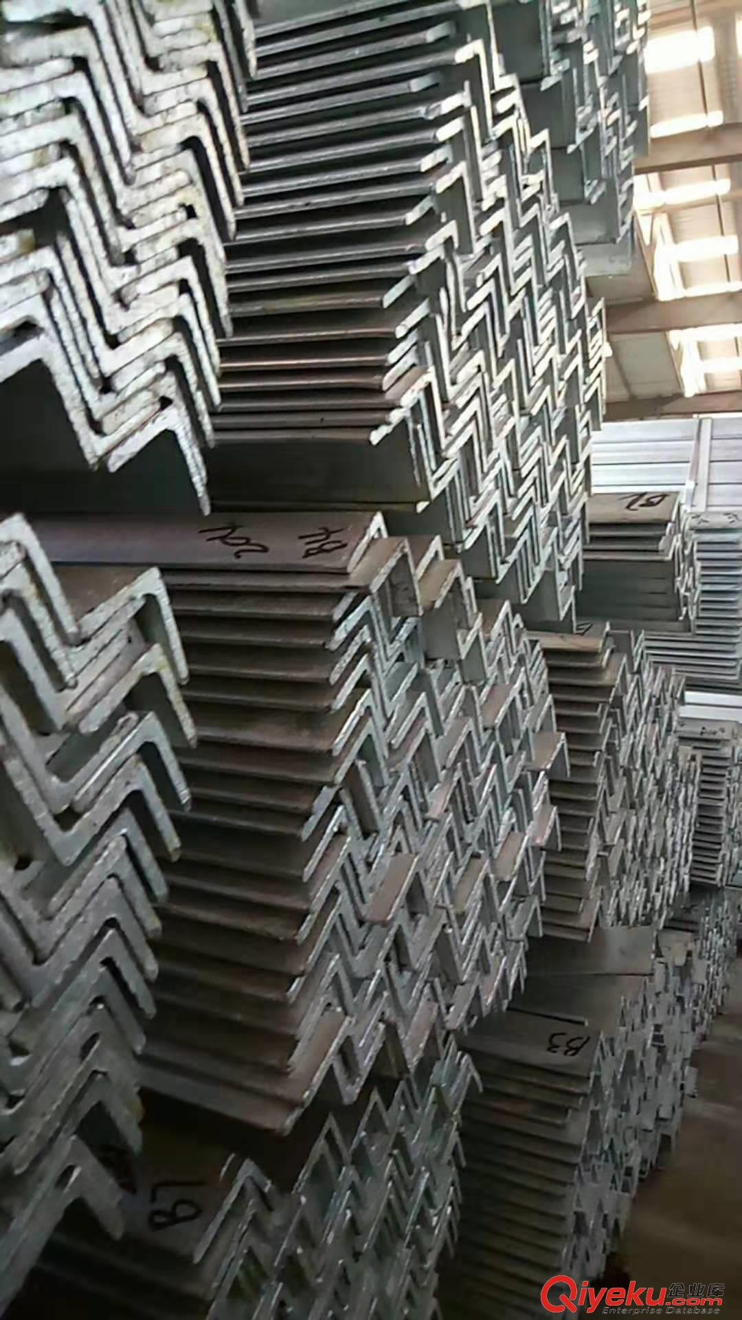 鍍鋅沖孔角鋼、空調支架、鍍鋅{wn}角鋼、鍍鋅花角鋼、50*50*5