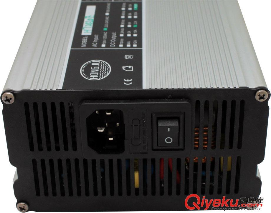 60V10A鋰電池電動車充電器原始圖片2
